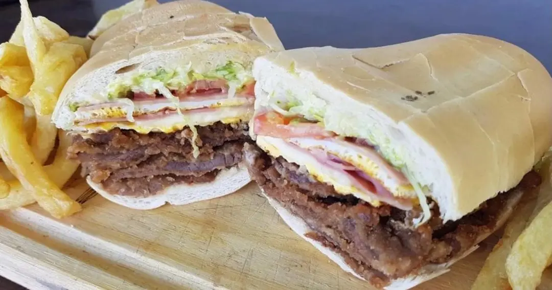Sandwich De Milanesa